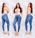 Jeans levanta cola
